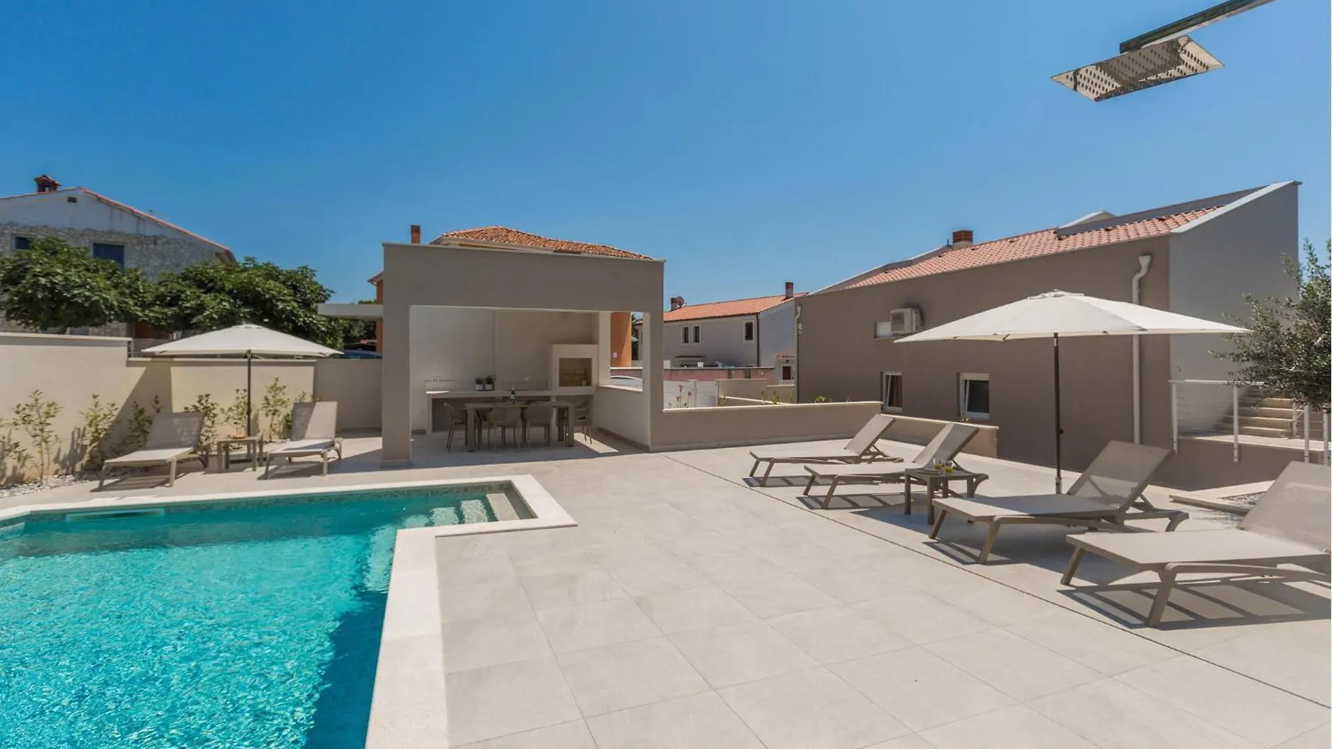 Awesome Home In Barbariga With Kitchen Holiday home